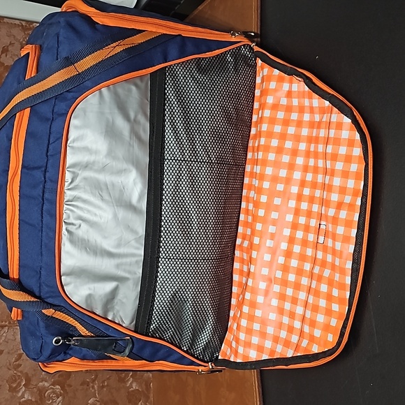 Auburn Tigers Unlimited Athletics Duffel Bag - Picture 8 of 13